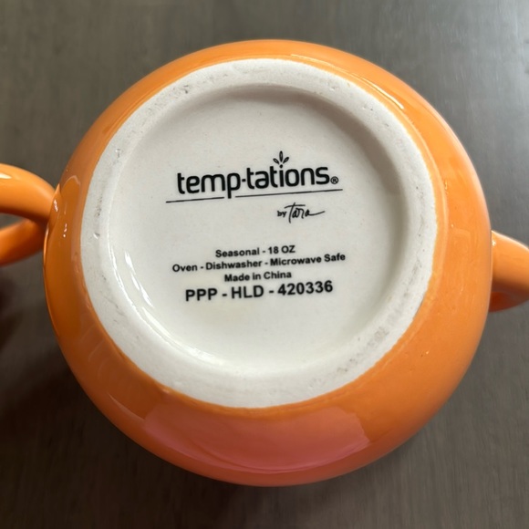 Temp-tations Ceramic Pitchers - Picture 4 of 5